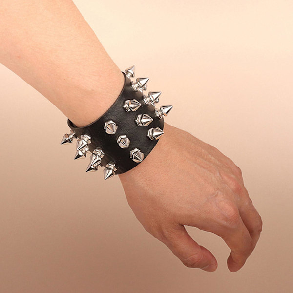 6-delat set av punknitade läderarmband