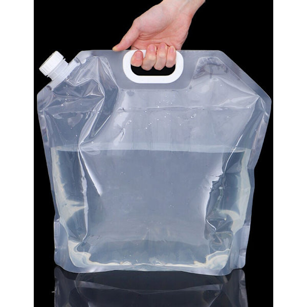 En flaska med dricksvatten. 2-pack hopfällbar och bärbar (5L/10L), lämplig för vandring, camping, picknick, resor, grillning. Vit.