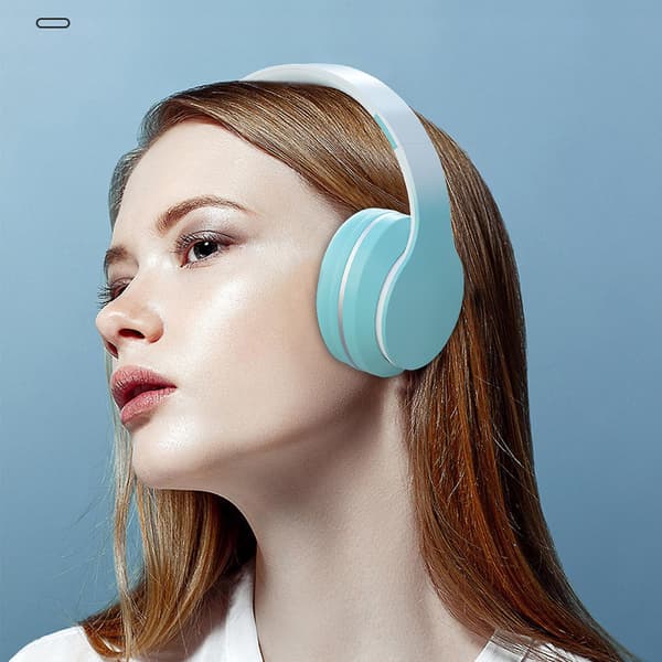 Monterat hopfällbart trådlöst Bluetooth-headset i metall med Bluetooth FM-pluggbart kort (grönt)