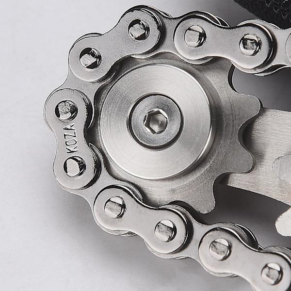 Cykelkedjefidgetspinner i metall, högkvalitativt rostfritt stål, nyhetsspel, 5 x 5 x 3 cm, hållbar gyro (silver/svart)