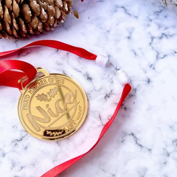 Sjov juleaften Nice List Medalje lykønskningskort