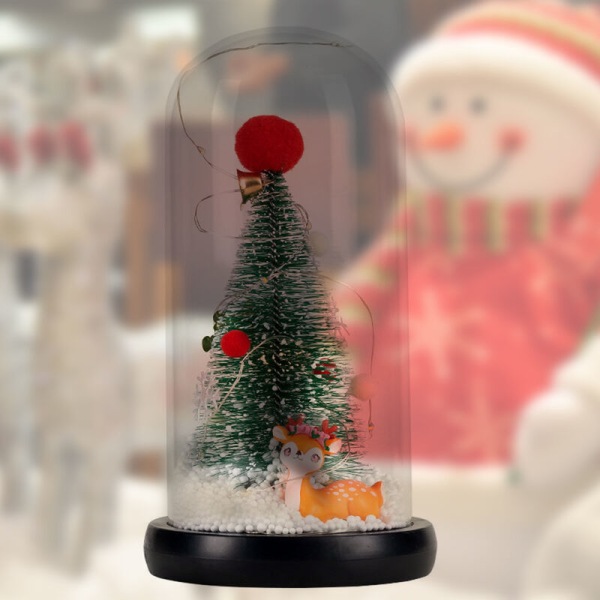 Julgran i glaskupol Liten julgransbelysning Skrivbordsprydnad Glödande minijulgran (Hairball Recumbent Fawn)