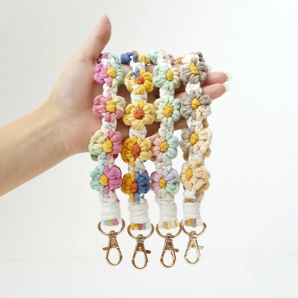 Macrame nøglering Håndlavet håndleds nøglering Håndleds snor til nøgler Sød blomst nøglering Nøglering til kvinder