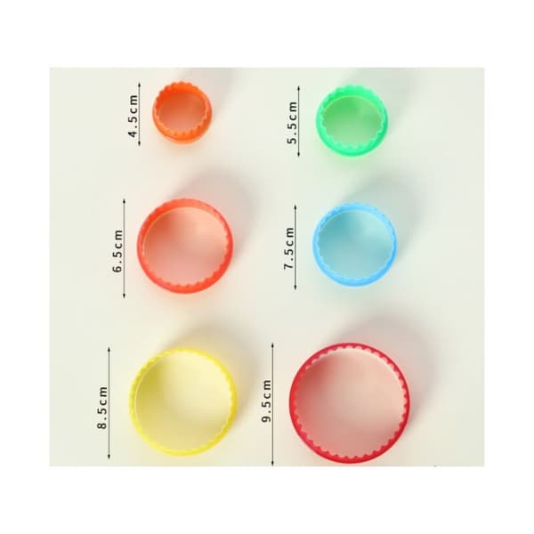 Kitchen Craft Set med 12 runda kakformar