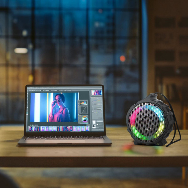 Färgglad ljus Bluetooth-högtalare utomhus bergsklättringshögtalare bärbar hängande högtalare hög effekt lång standby trådlös Bluetooth-högtalare（Svart）