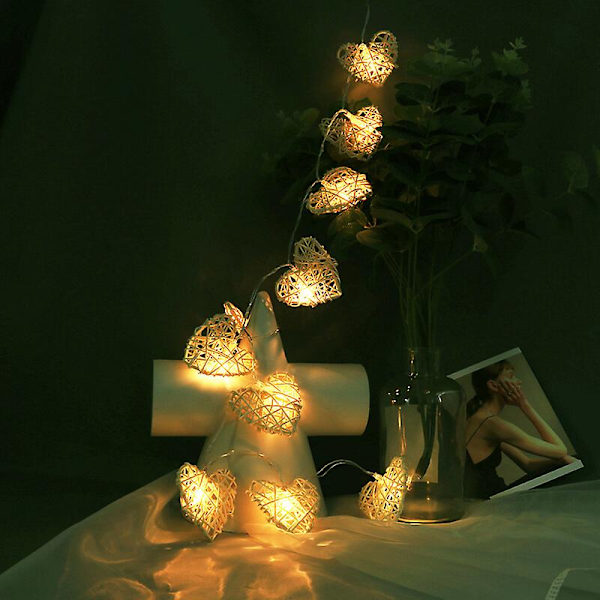 2023 Ny oppgradert LED Rattan Love Heart Lights String for Festival og juledekor (hvit)