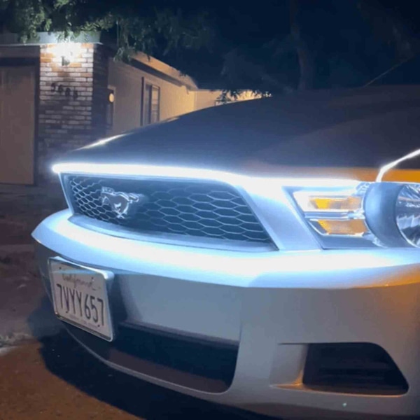 Dynamisk scanning start-up motorhjelmsbjælke kit fleksibel bil motorhjelm LED-strip dagkørselslys（hvid）