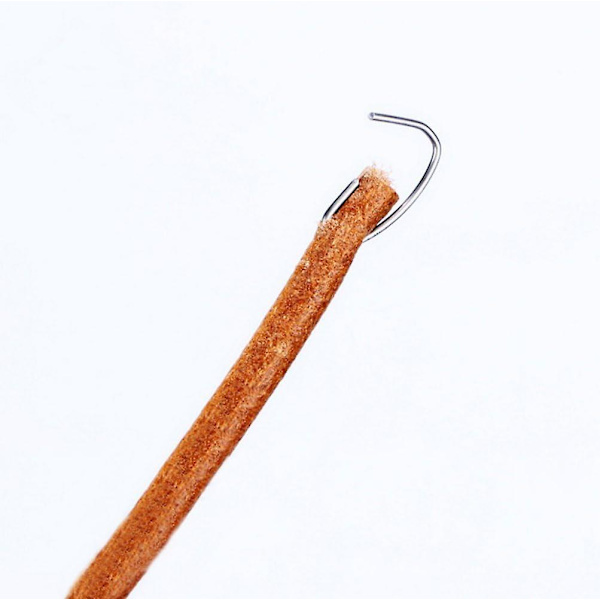 2 kappaletta luonnonnahkaista hihnaa poljinompelukoneen osiin (ruskea, 5 mm)
