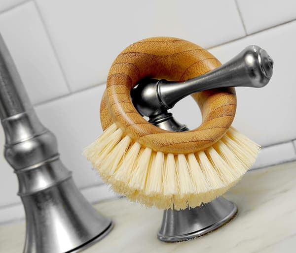 The Ring Fruit and Vegetable 2 In 1 Fruit & Vegetable Cleaning Brush