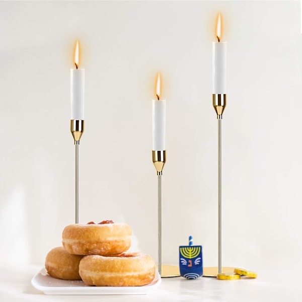 Robust metallkonstruktion, dekorativ ljusstake, bröllopsdekoration, elegant design, utsökt presentidé, bordsdekoration, passar