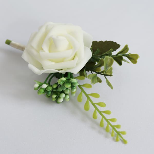 4 stk. bryllupsknapphullsblomst for menn, hvit bryllupsknapphullsblomst