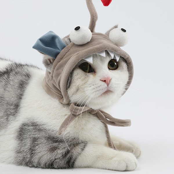 Feline Fun, Kattmössa i Form av Marulk, Söt Fjäderleksak för Katter för Självständig Lek, Högkvalitativa Material Kattspö med Justerbar Storlek