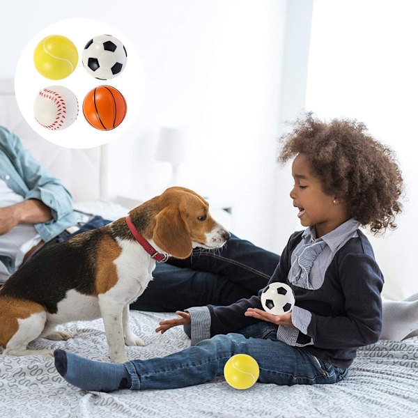 Leksak för små hundar, naturlig latexboll med inbyggd pip för spännande lek, lätt och säker leksak för raser inklusive Chihuahuas,