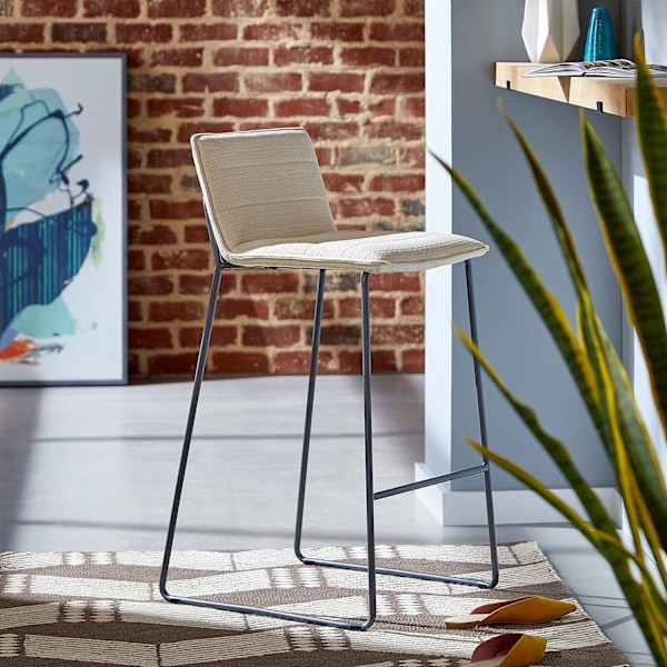 Matt Vit Finish Vas Set För Vardagsbruk, Stilrena Vasar Förhöjer Ditt Vardagsrum Eller Kontor Med En Chic Matt Vit Finish, Geometrisk Design