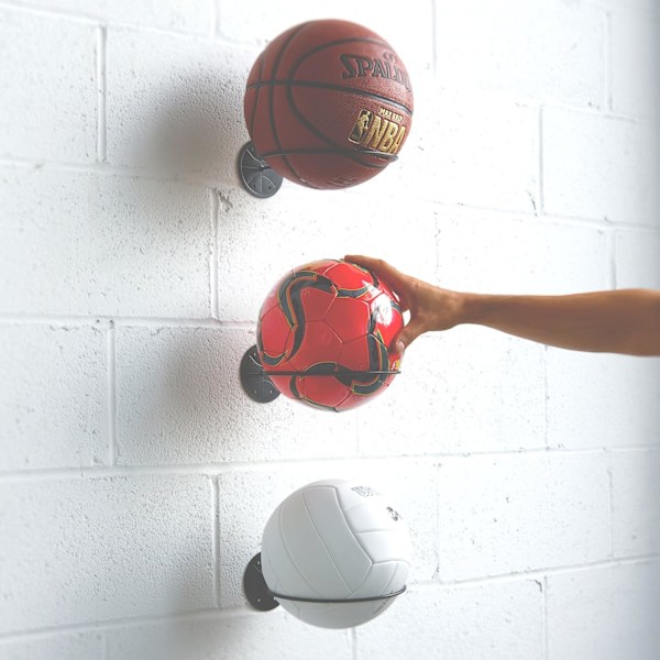 Ball Haven, Väggmonterad förvaring i trä och metalldesign, minskar röran, funktionell konst för ditt spelrum (tillverkad för lång livslängd)