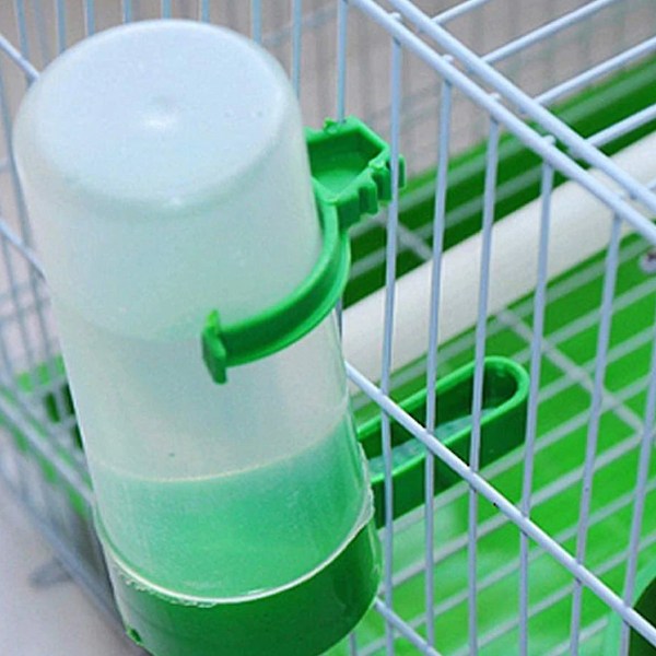 Plastdrickflaska för sällskapsfåglar, tillbehör för voljärpapegojor, gravitationsmatning, bitresistent vattenautomat för småfåglar, ren utlopp