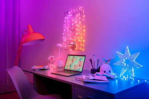 Ljusslinga Twinkly Strings USB-C Candies pärlor, 100 RGB-LED, 6 m, grön kabel