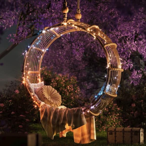 Ljusslinga Twinkly Strings HD, 500 LED RGBW, 27,5 m, grön kabel, IP44