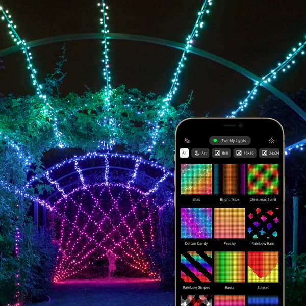 Ljusslinga Twinkly Strings 400 LED RGB, 32 m, svart kabel, IP44
