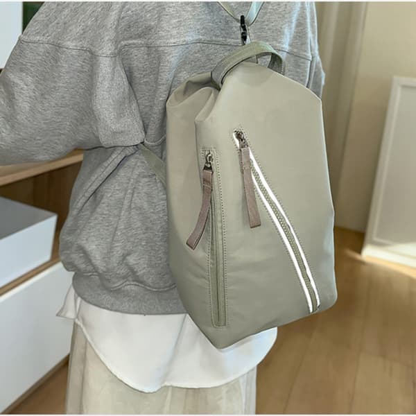 Versatile Gym Bag with Adjustable Strap: Sport, Shoulder Bag, Weekend Bag Green