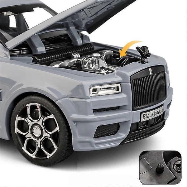 1:32 Rolls Royce SUV Cullinan Metall Lekebil med Lyd og Lys - Samleobjekt for Barn White