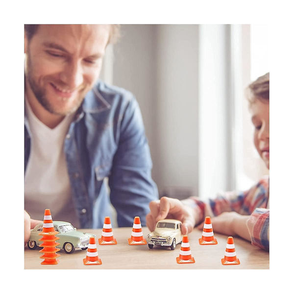 14 kpl Mini Kolmiokartioita, Mini Simuloituja Turvakartioita Tien Pysäköintimerkkejä Tienesteitä, Pieniä Merkkejä