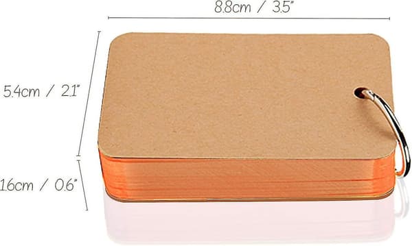 7 sæt ordforrådsflashcards med ringe, i alt 350 kort, og en lille notesbog til PM.