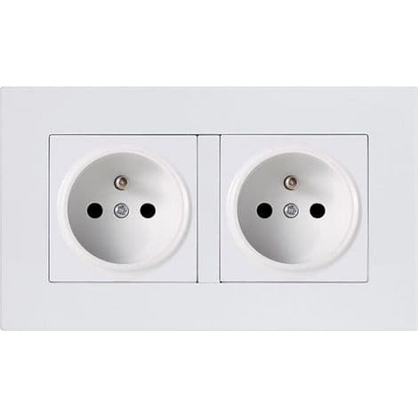 Dobbelt 2P+E 16A forudkablet stikkontakt, hvid