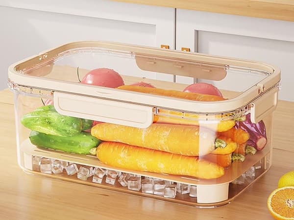 Food containers with cooling insert - For storage in fridge or freezer