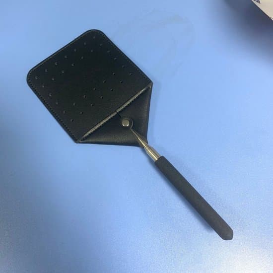 Leather Fly Swatter - 2-pack - Fly Traps - Fly Swatters - Leather - Extendable - Black