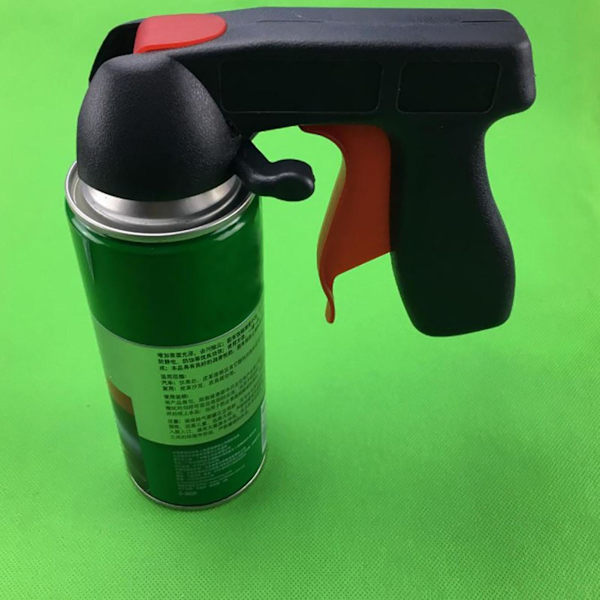 Ergonominen aerosolisuihkemaalin liipaisinkahva pistoolikahvalla