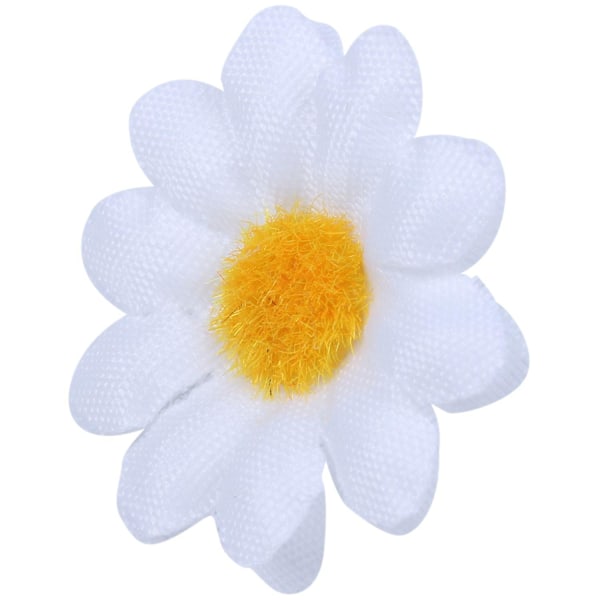 50 st 4CM Daisy Konstgjorda Silkeblommor Huvud Bröllop Fest Dekoration DIY Hantverk Tillbehör Vit