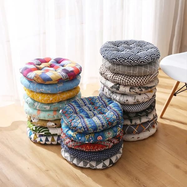 Sett med 4 runde stolputer, tykke runde stolputer, puter, bordputer, 40x40cm