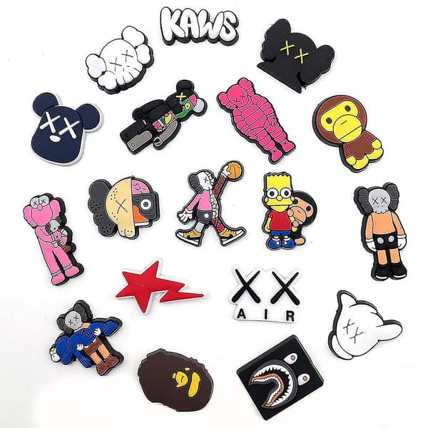18 stk. Kaws-tema skocharms til dekoration af clogs, sandaler og Crocs sko tilbehørssæt