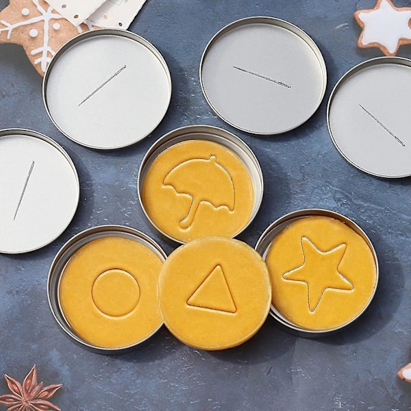 24-dels Bläckfisk-Pepparkaksformar-Set, med Tennask & Nål