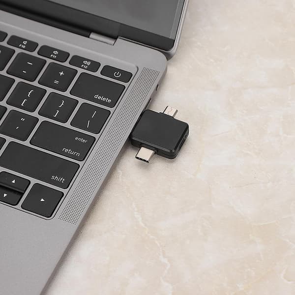 Musta Android USB 3in1 -sovitin tiedonsiirtoon ja lataukseen - Monitoiminen