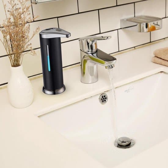 Soap Dispenser - Automatic Pump - Touchless Hand Wash - Battery Operated - 20 cm High - Black
