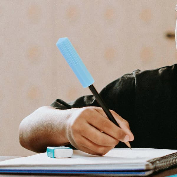 8 st Tuggbara Pennlock Pennberlocker Silikon Tuggleksaker Tuggbara Rör För Barn Studenter Sensorisk Stimulering Fokusverktyg Klassrum