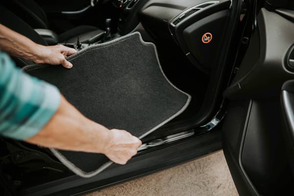 Bilmattor velour grafit för Audi Q8 SUV (2020-)