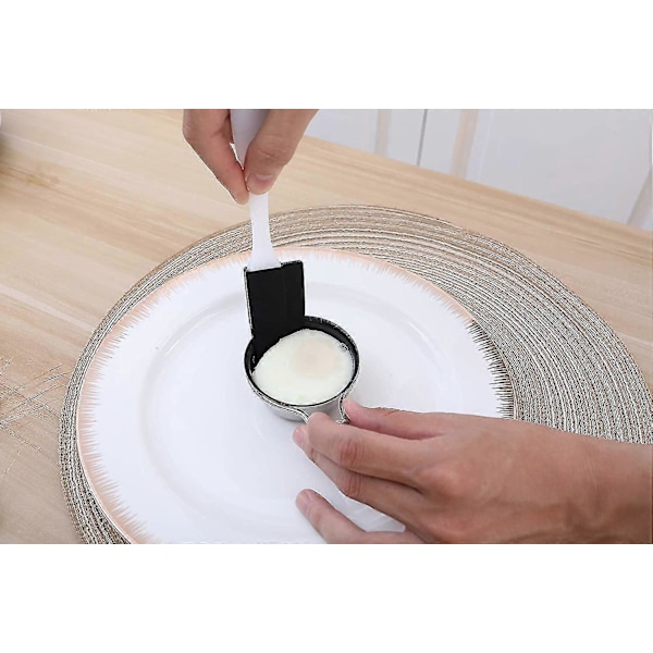Äggkokare med 4 Koppar - Äggkokare i Rostfritt Stål för Pocherade Ägg, Induktionshäll, Äggkokare Set med 4 Nonstick Stora Silikon Äggkokare Koppar