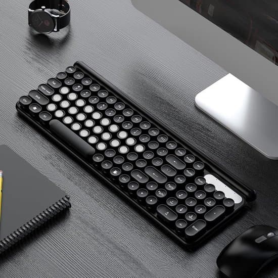 Keyboard Stickers - Typing Protection for Nails - Long Nail Protection - Silent Effect - 100 Pieces - Transparent