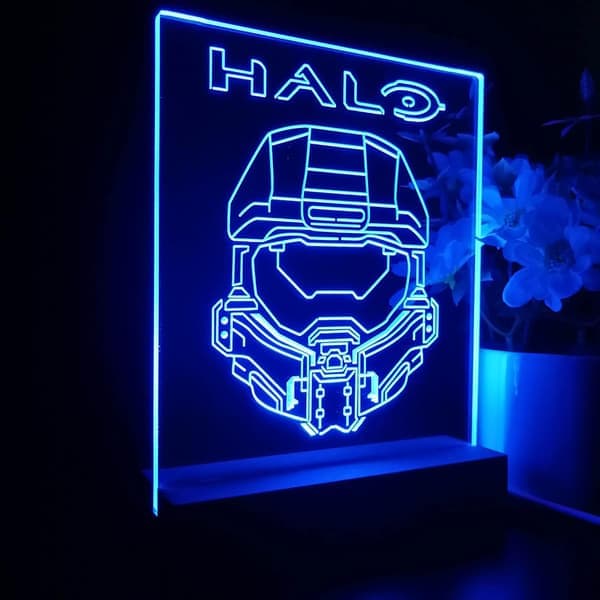Halos Master Chief Anime Nattlys 3D Illusjon 7 Farger Endring 4 Lysmoduser USB Strøm