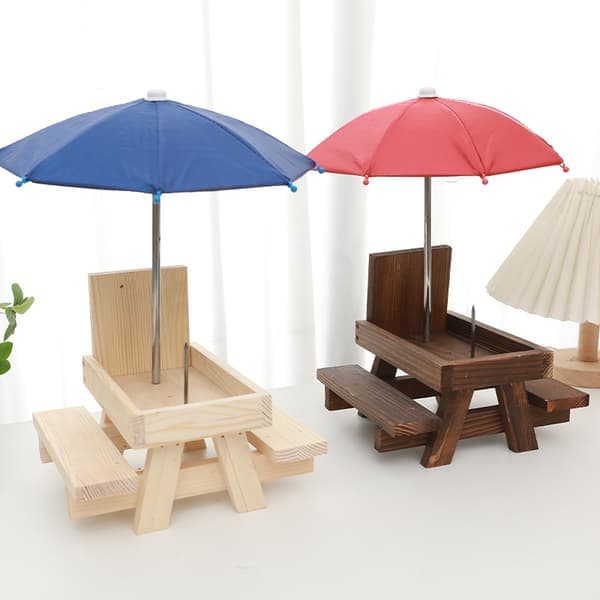 Egernfoderhus Picnictable med Parasol og Majskolbeholder, Ny Premium Gave til Egern- og Jordegernelskere, Udendørs Havepynt Blå Blue