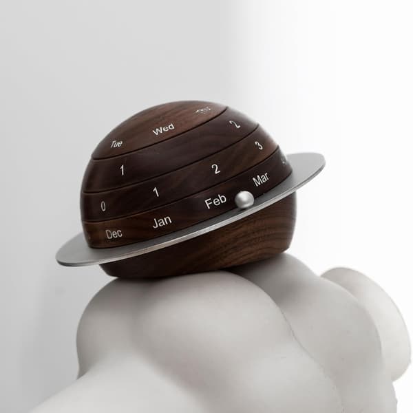 Træbordkalender Planet evighedsbordkalender