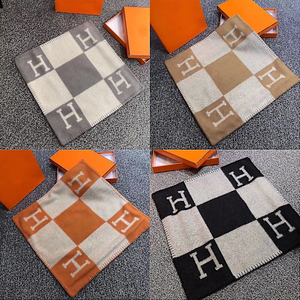 45x45cm Kuddfodral med bokstaven H i ull och kashmir - Säng, soffa, flygplan Orange