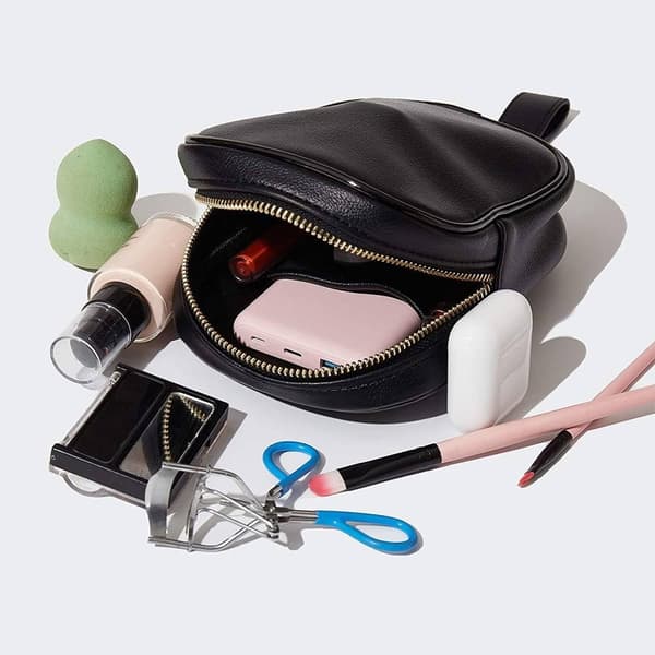 Reisitasku Fanny Pack MUSTA black