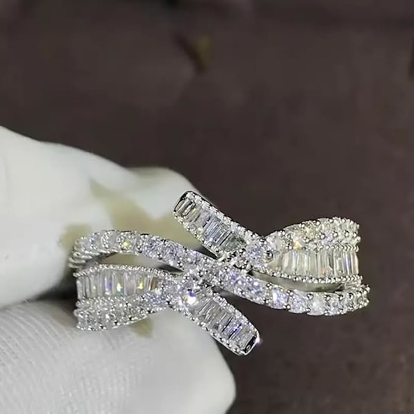 Separation 925 Silver Ring Kreativ Zirkon Ring Kvinnor Full Diamant Ring Fest Smycken Födelsedagspresent Storlek T1/2