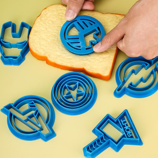 6-pakning Avengers kakeformer{EE}