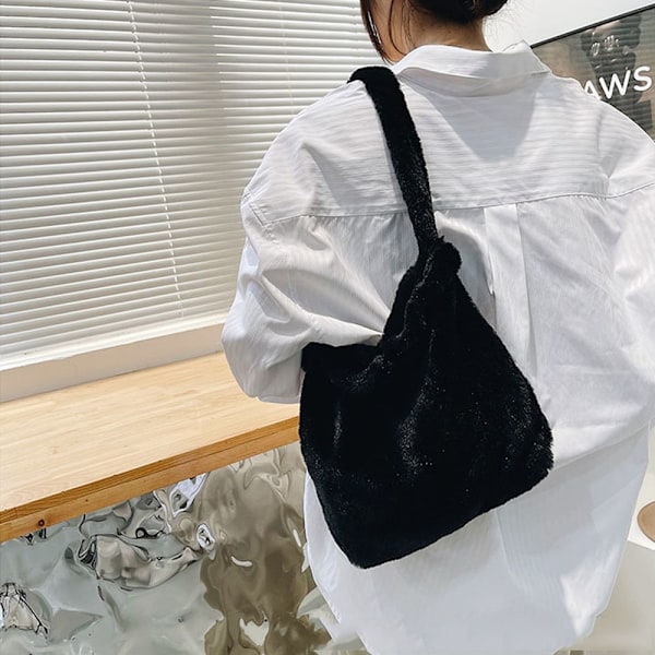 Fluffy Shoulder Bag Shopping Tote khaki