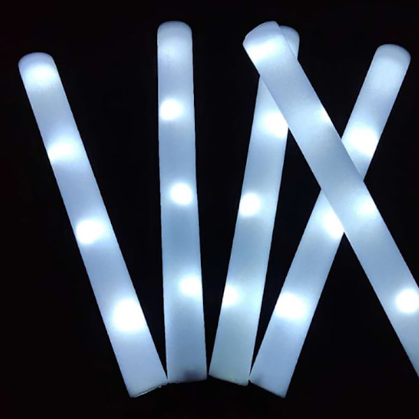 LED Glow Sticks Lysende Skumstavar Cheer Tube Mørkt Lys Fødselsdag{EE} White